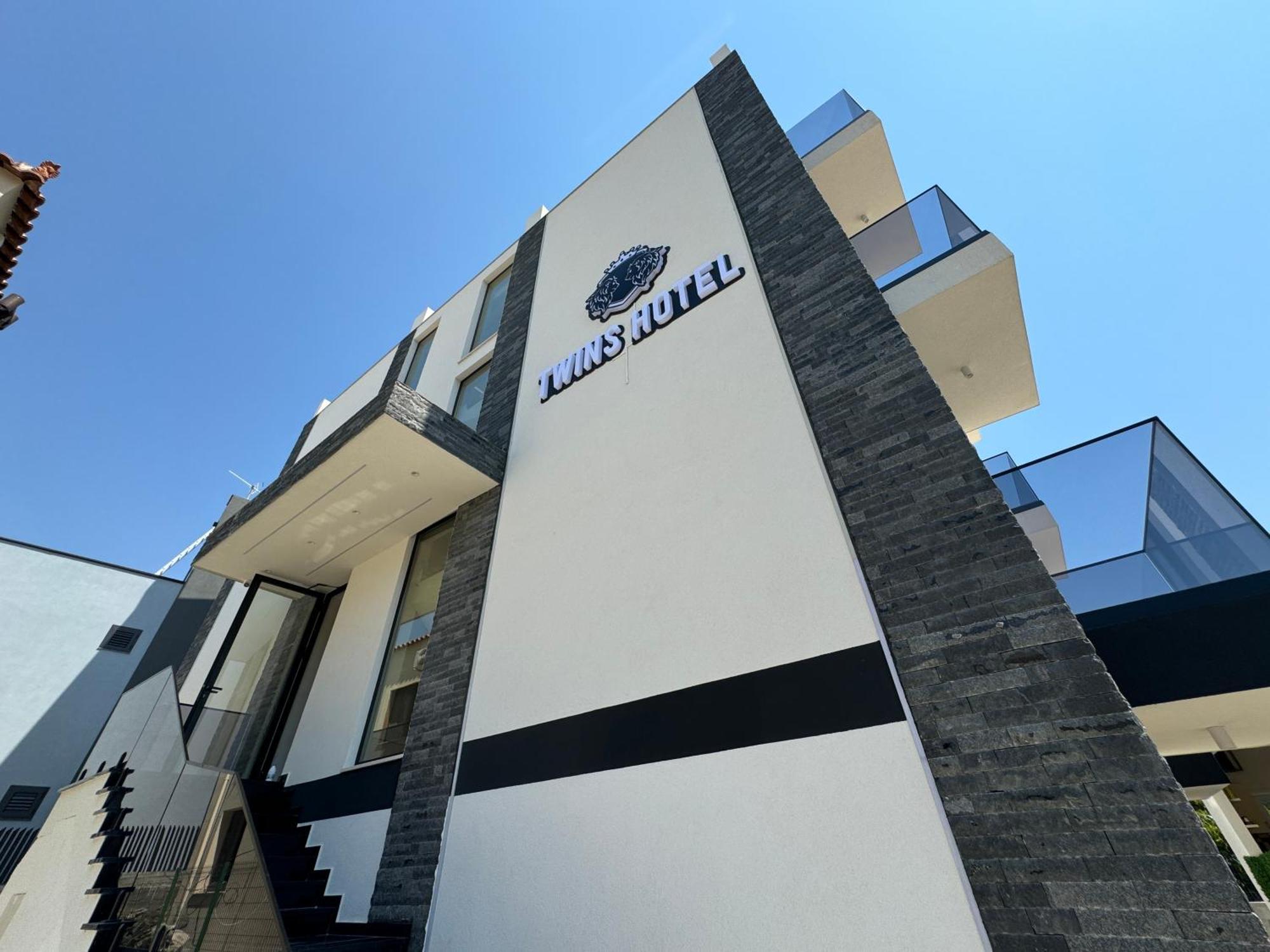 Twins Hotel Vlorë Exterior foto